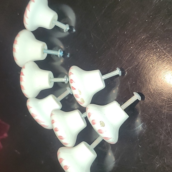 Set of 8 Porcelain Drawer Cabinet Pulls Knobs - Picture 4 of 4